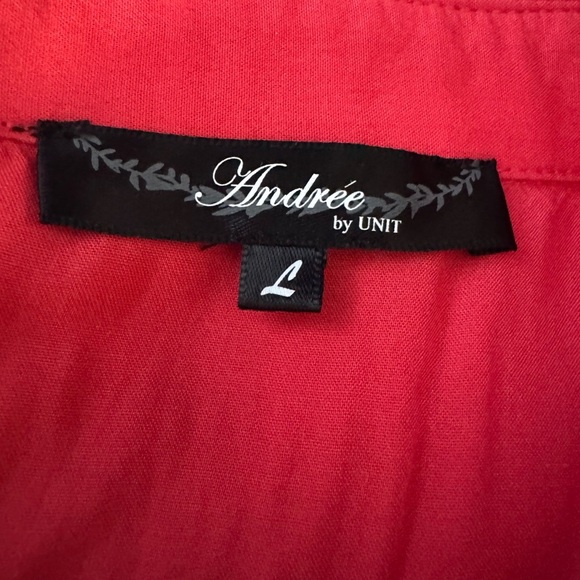 ANDREE BY UNIT Coral Floral Embroidered Button down Blouse - Picture 8 of 9